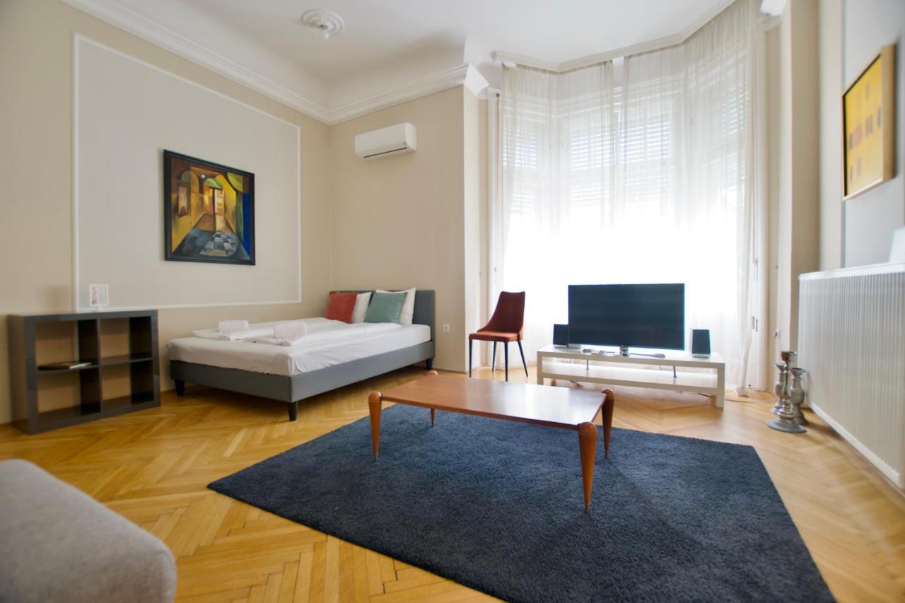 Standard Apartment By Hi5 - Kecskemeti Street Suite Budapeste Exterior foto